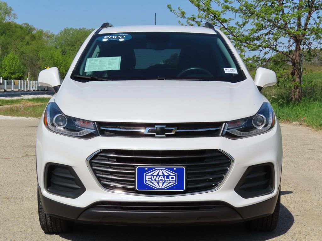 Certified 2022 Chevrolet Trax LT w/ Driver Confidence Package AWD/4WD image 12