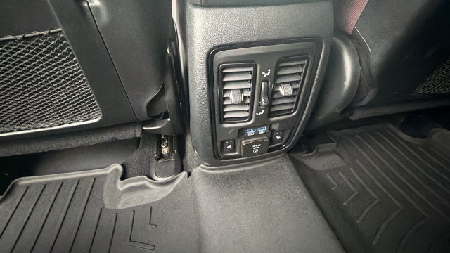 Used 2023 Dodge Durango R/T AWD/4WD image 34
