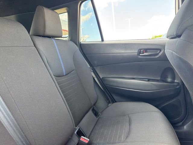 Used 2024 Toyota Corolla Cross AWD Hybrid w/ Moonroof Package image 31