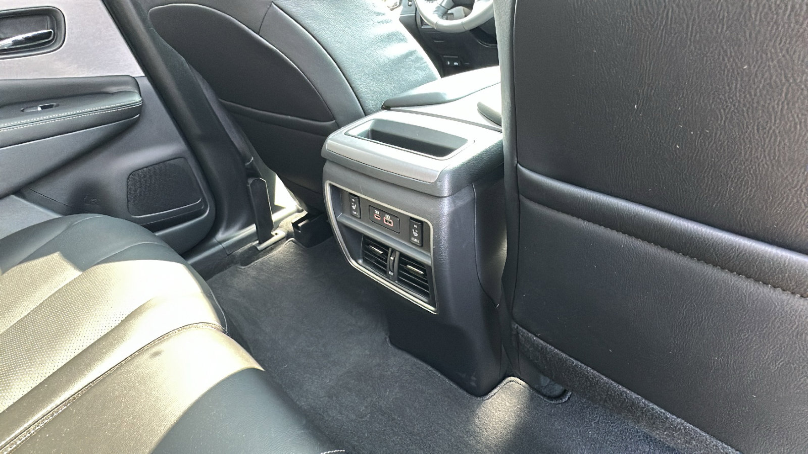 Certified 2024 Nissan Murano SL image 25