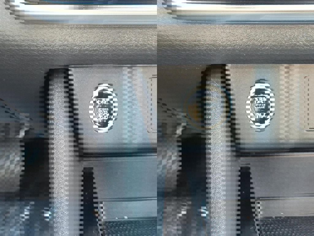 Certified 2023 Nissan Rogue S image 30