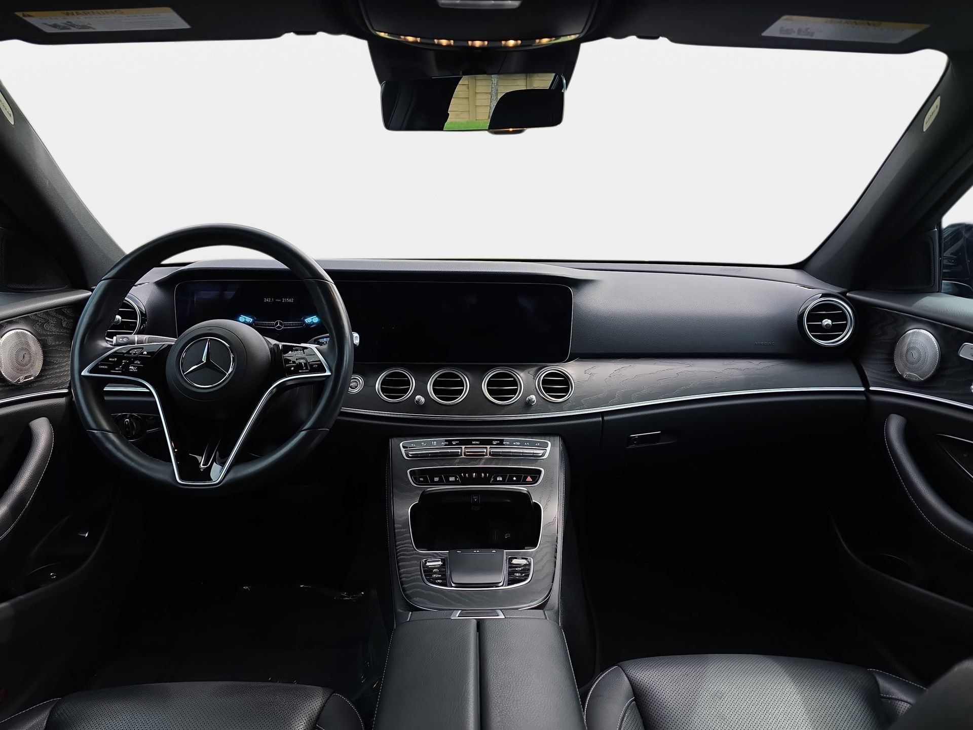 Used 2023 Mercedes-Benz E 450 4MATIC Sedan image 9