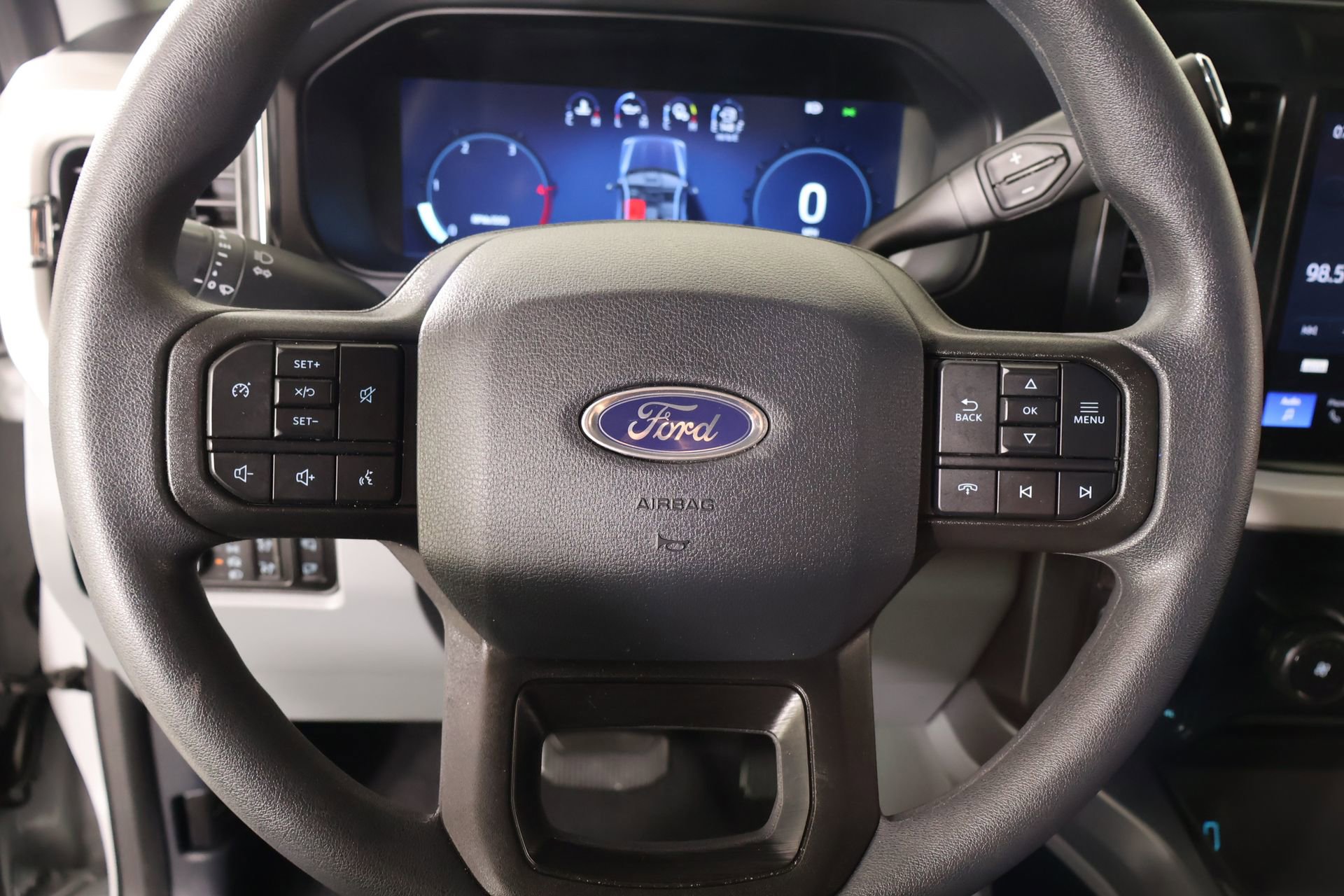 Used 2026 Ford F250 XLT w/ XLT Premium Package AWD/4WD image 3
