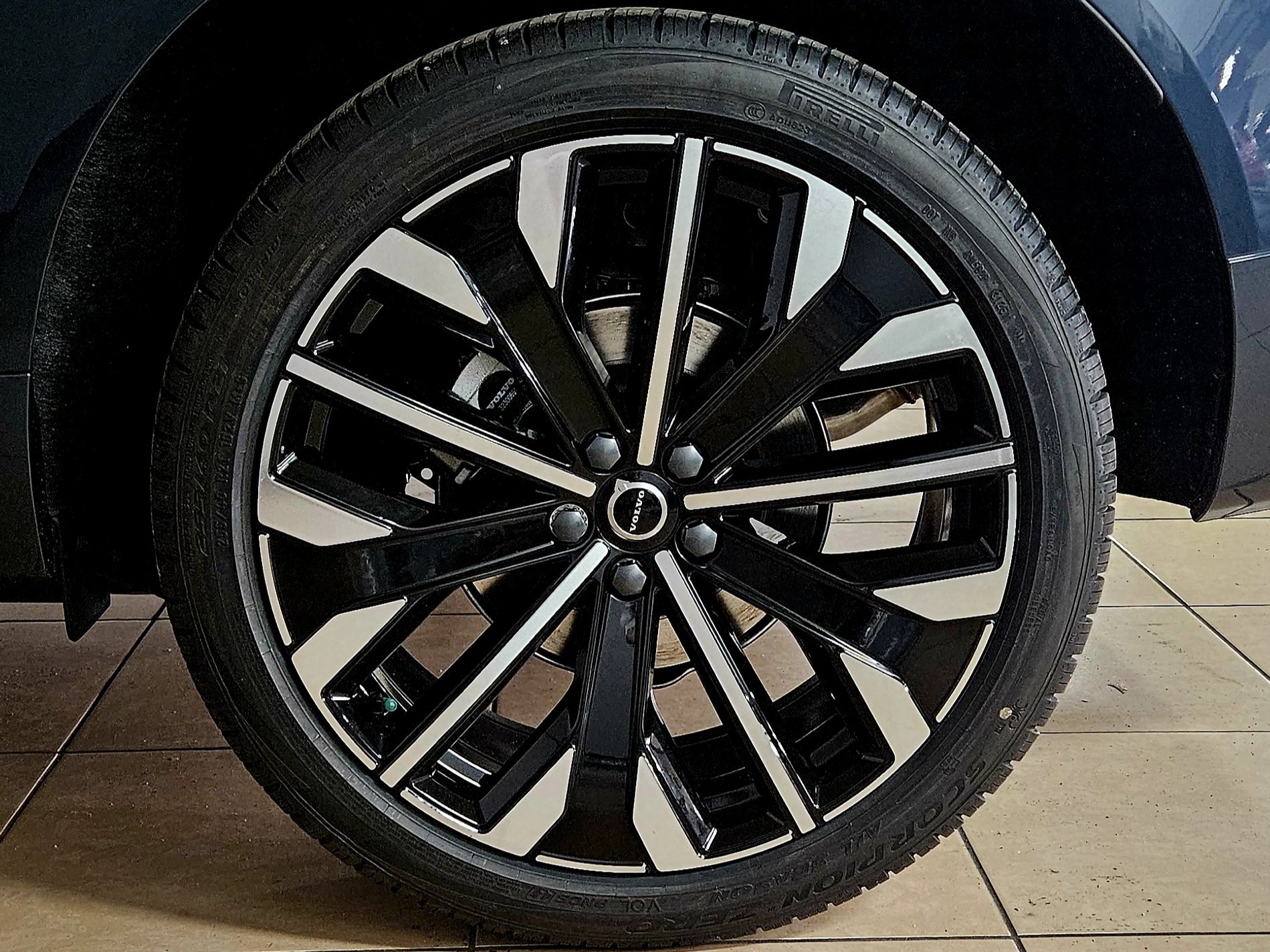 New 2026 Volvo XC60 B5 Ultra w/ Protection Package Premier image 49