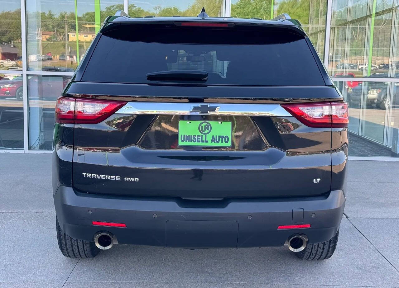 Used 2018 Chevrolet Traverse LT AWD/4WD image 6