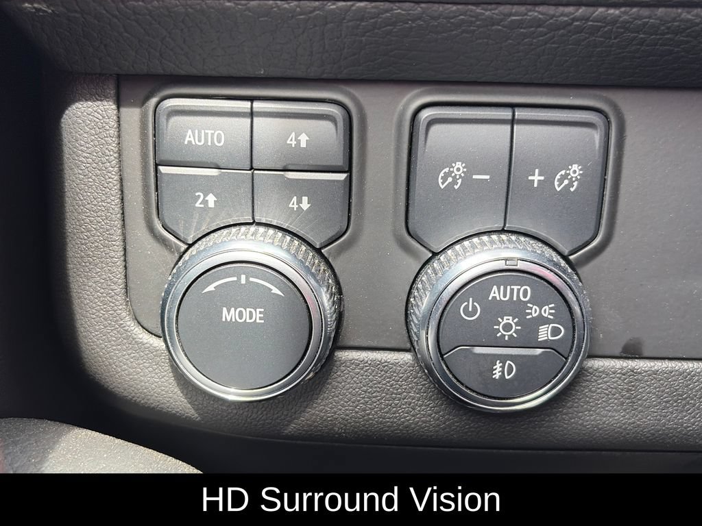 Used 2023 GMC Yukon Denali AWD/4WD image 26