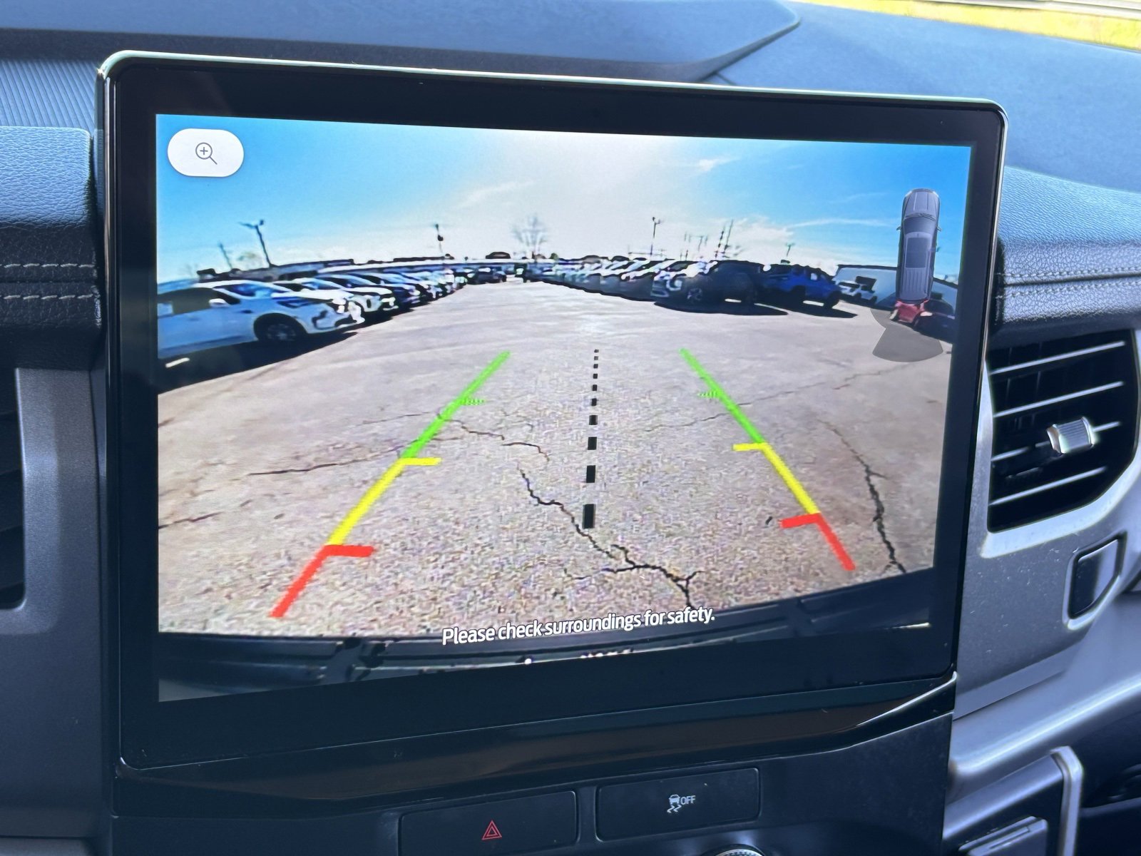 Used 2022 Ford Expedition XLT image 5