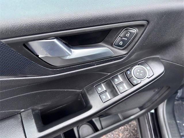 Used 2025 Ford Escape ST-Line image 13