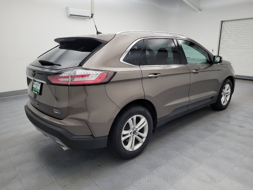 Used 2019 Ford Edge SEL AWD/4WD image 10