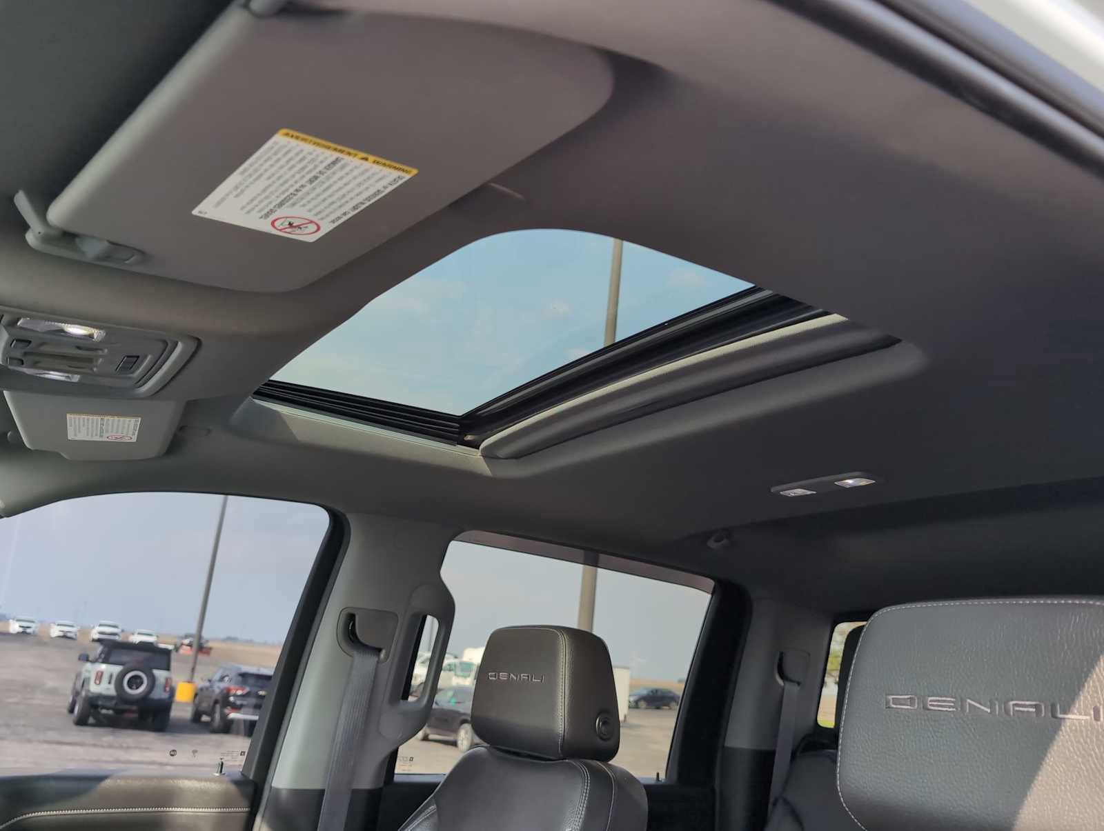 Used 2020 GMC Sierra 2500 Denali w/ Denali Ultimate Package image 19