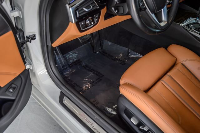 Used 2018 BMW 540i w/ Premium Package RWD image 41