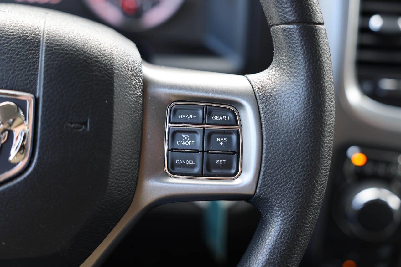 Used 2024 RAM 1500 Classic SLT AWD/4WD image 20