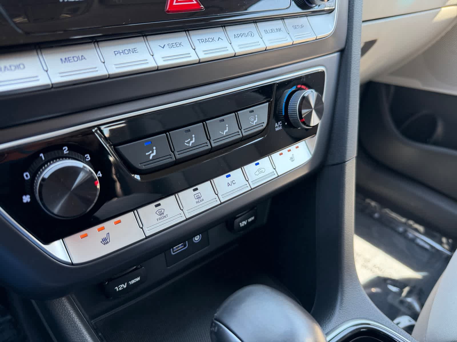 Used 2018 Hyundai Sonata SEL w/ Tech Package 02 FWD image 25