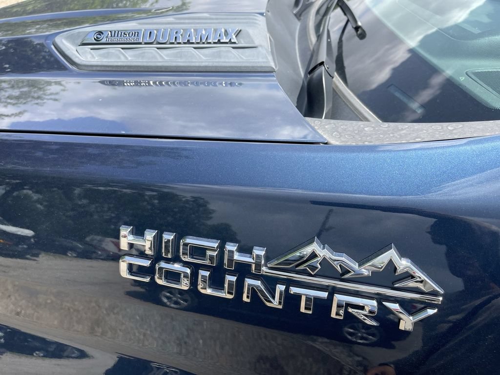 Used 2023 Chevrolet Silverado 2500 High Country w/ LPO, Hitch Package AWD/4WD image 10