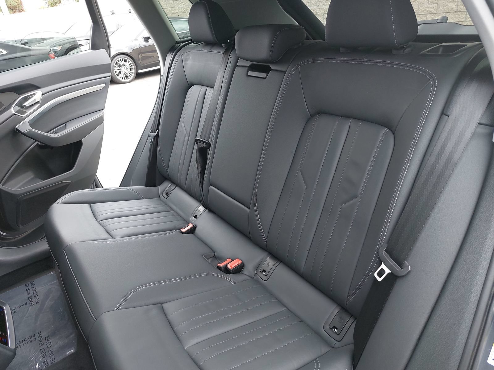 Used 2024 Audi Q8 e-tron Premium AWD/4WD image 14
