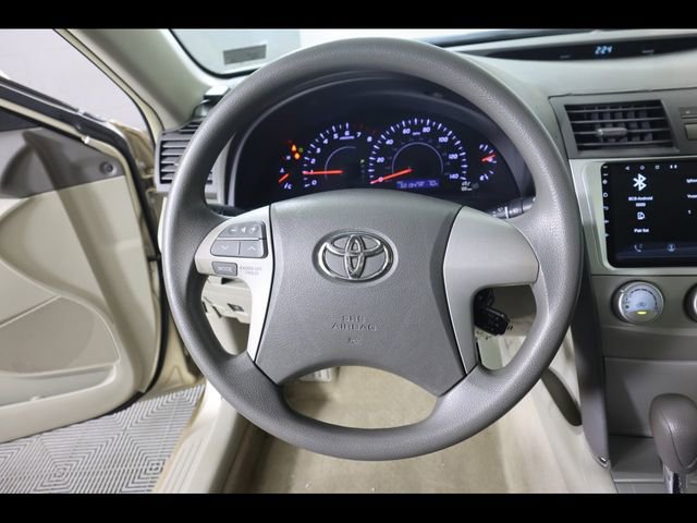 Used 2011 Toyota Camry LE image 22