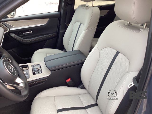 New 2026 MAZDA CX-90 Plug-In Hybrid w/Premium Sport AWD/4WD image 9