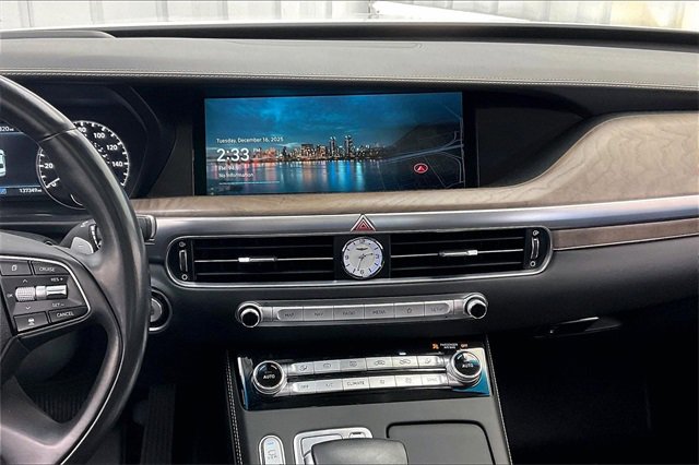 Used 2021 Genesis G90 3.3T Premium image 6