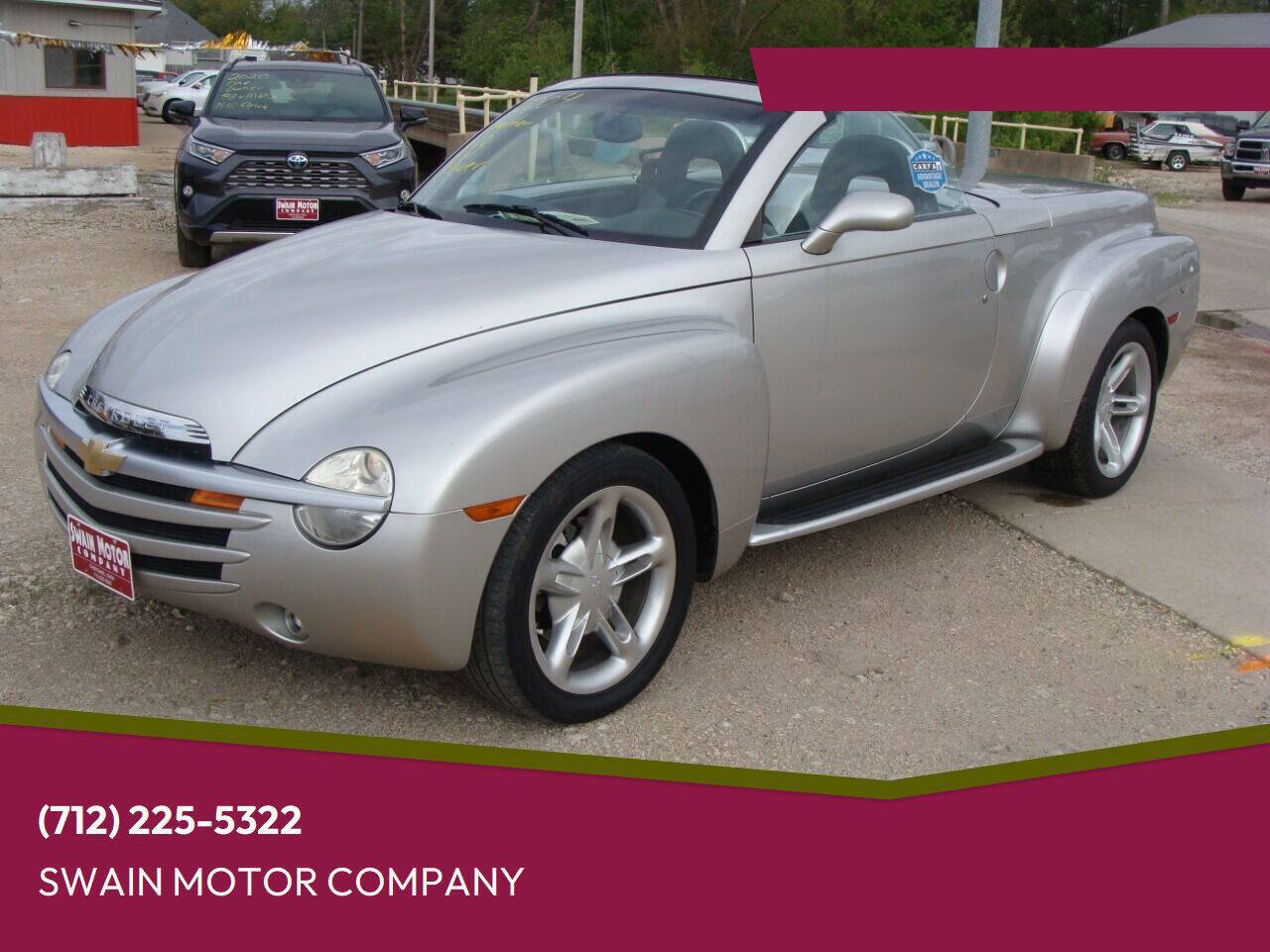 Used 2004 Chevrolet SSR w/ Preferred Equipment Group