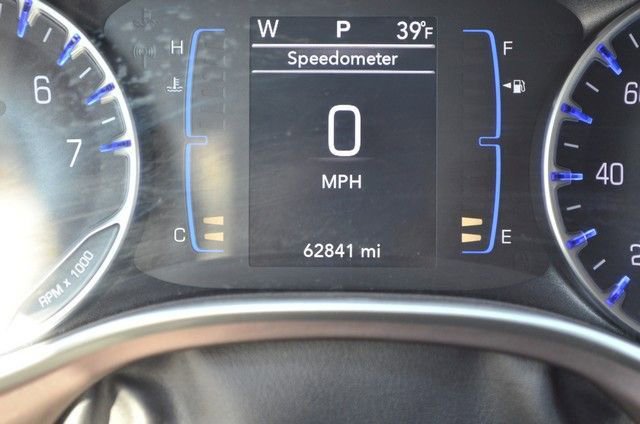 Used 2023 Chrysler Voyager LX image 23