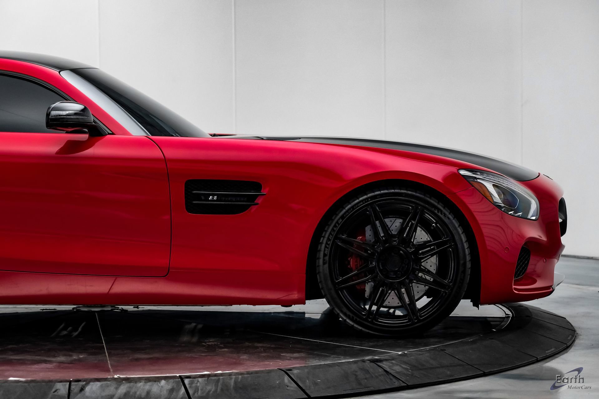 Used 2016 Mercedes-Benz AMG GT S image 21
