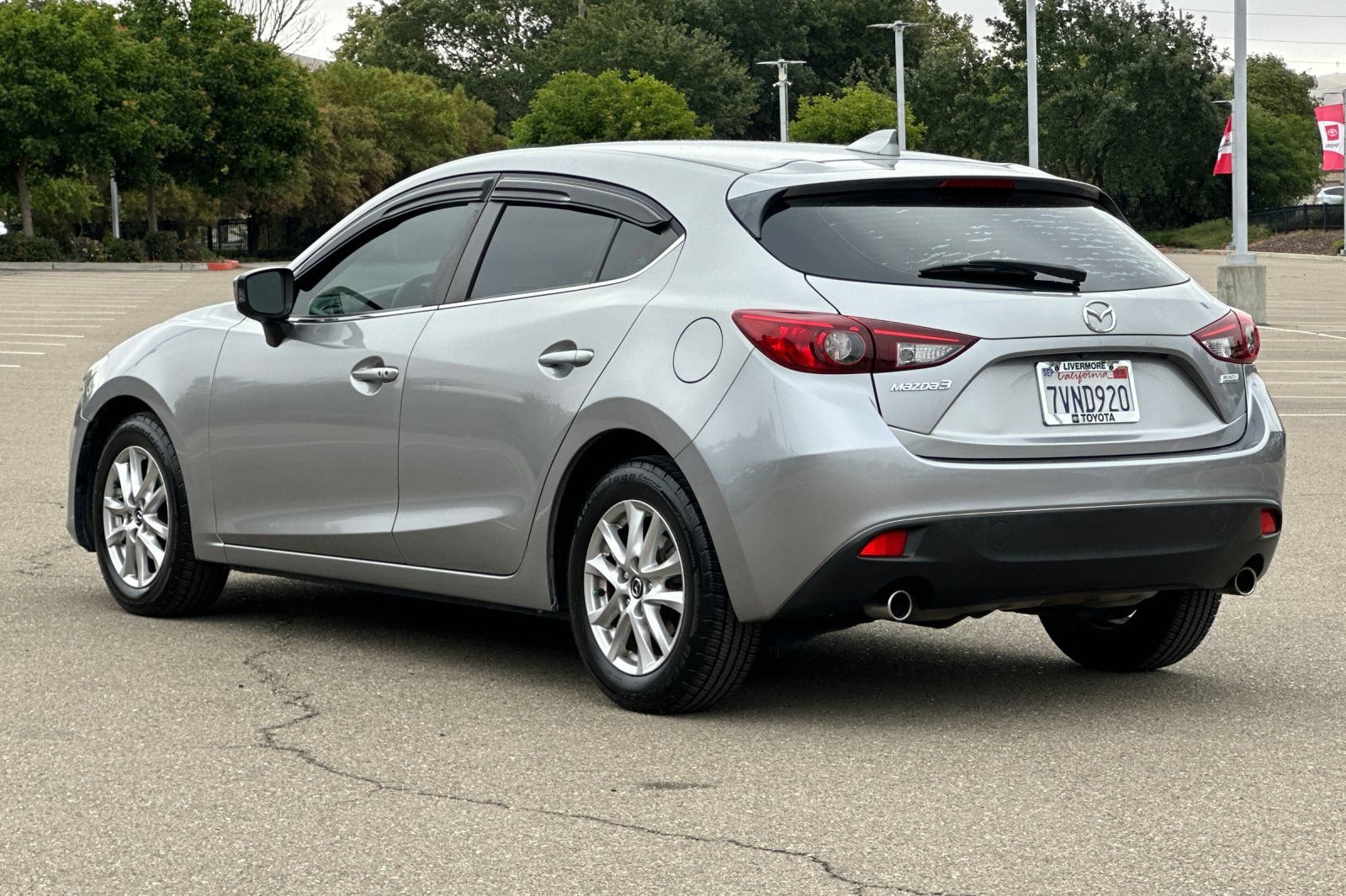 Used 2016 MAZDA MAZDA3 i Grand Touring FWD image 6