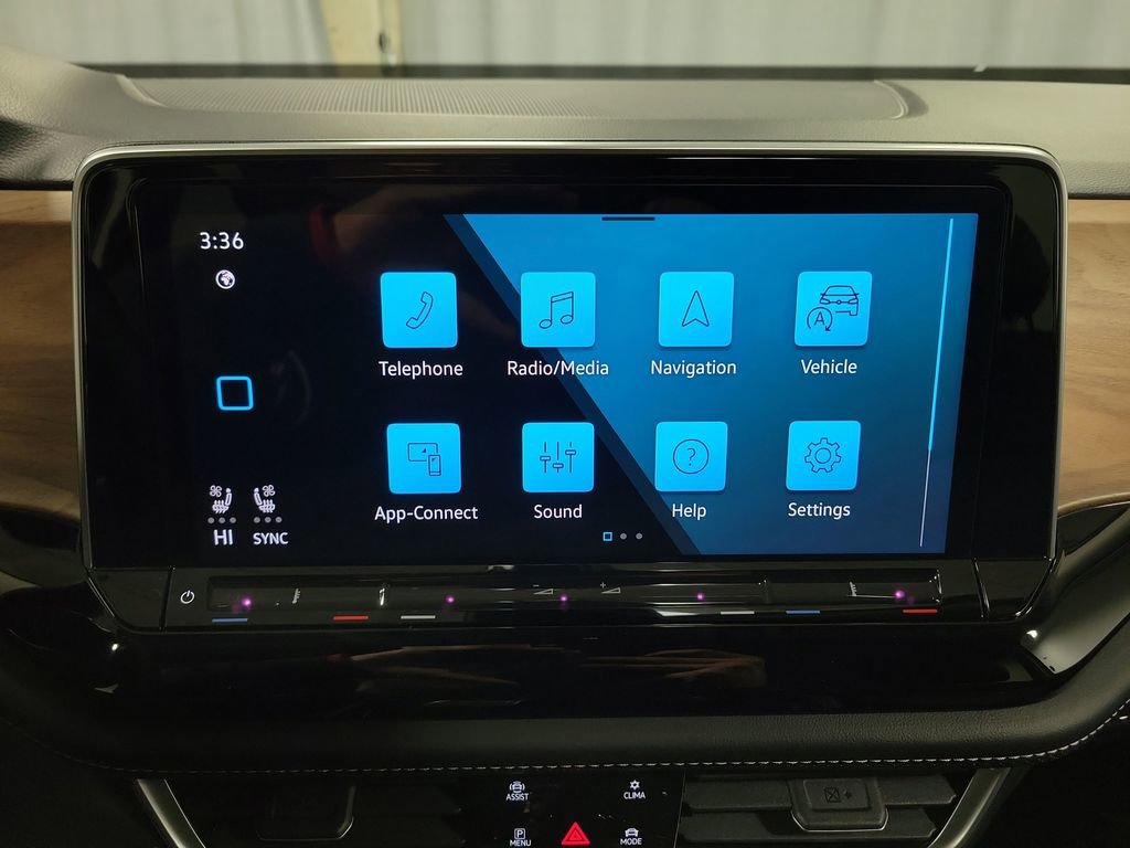 Used 2024 Volkswagen Atlas SE image 17