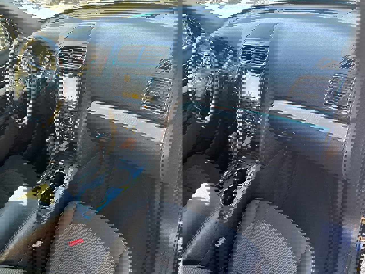 Used 2017 Ford Explorer XLT w/ Equipment Group 201A image 21