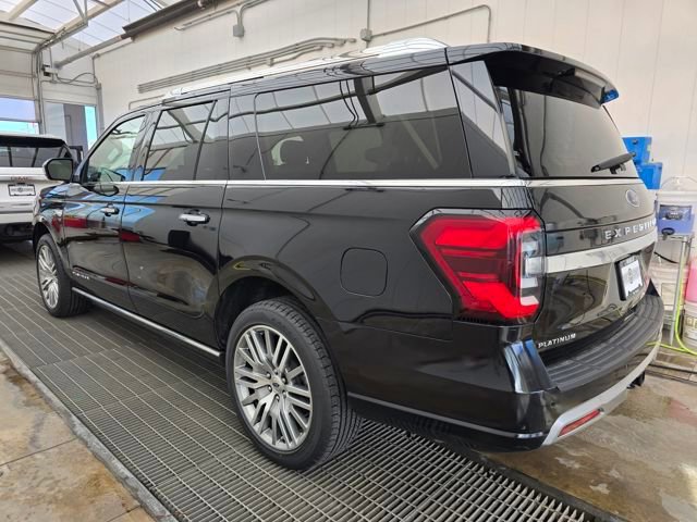 Used 2023 Ford Expedition Max Platinum image 3