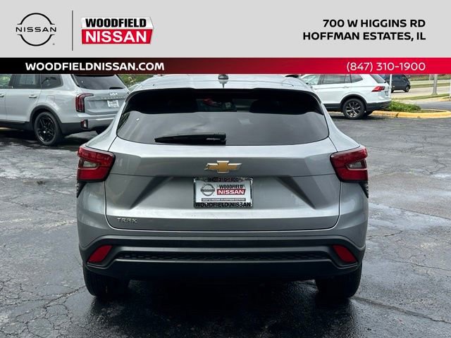 Used 2024 Chevrolet Trax LS FWD image 5