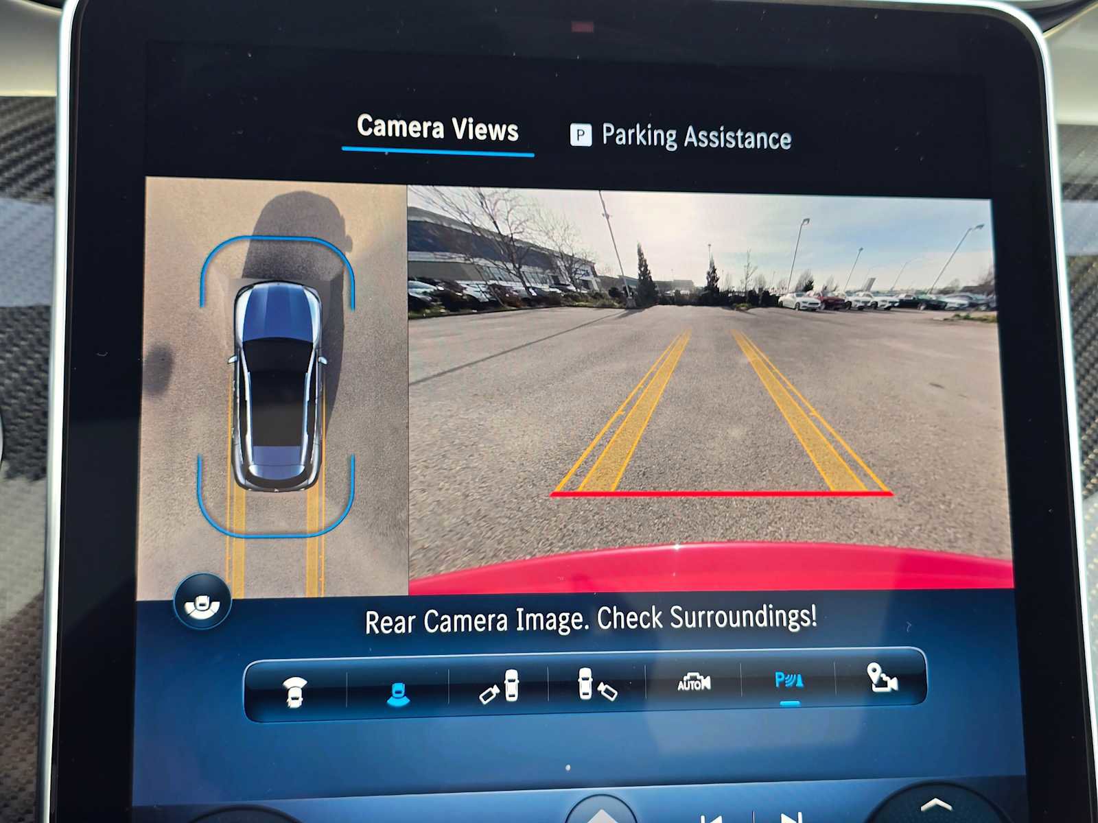 Used 2024 Mercedes-Benz GLC 43 AMG 4MATIC image 31