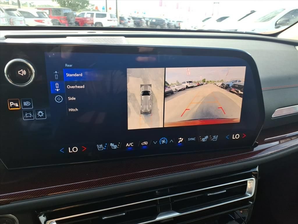 Used 2025 Chevrolet Traverse RS w/ LPO, Floor Liner Package FWD image 25