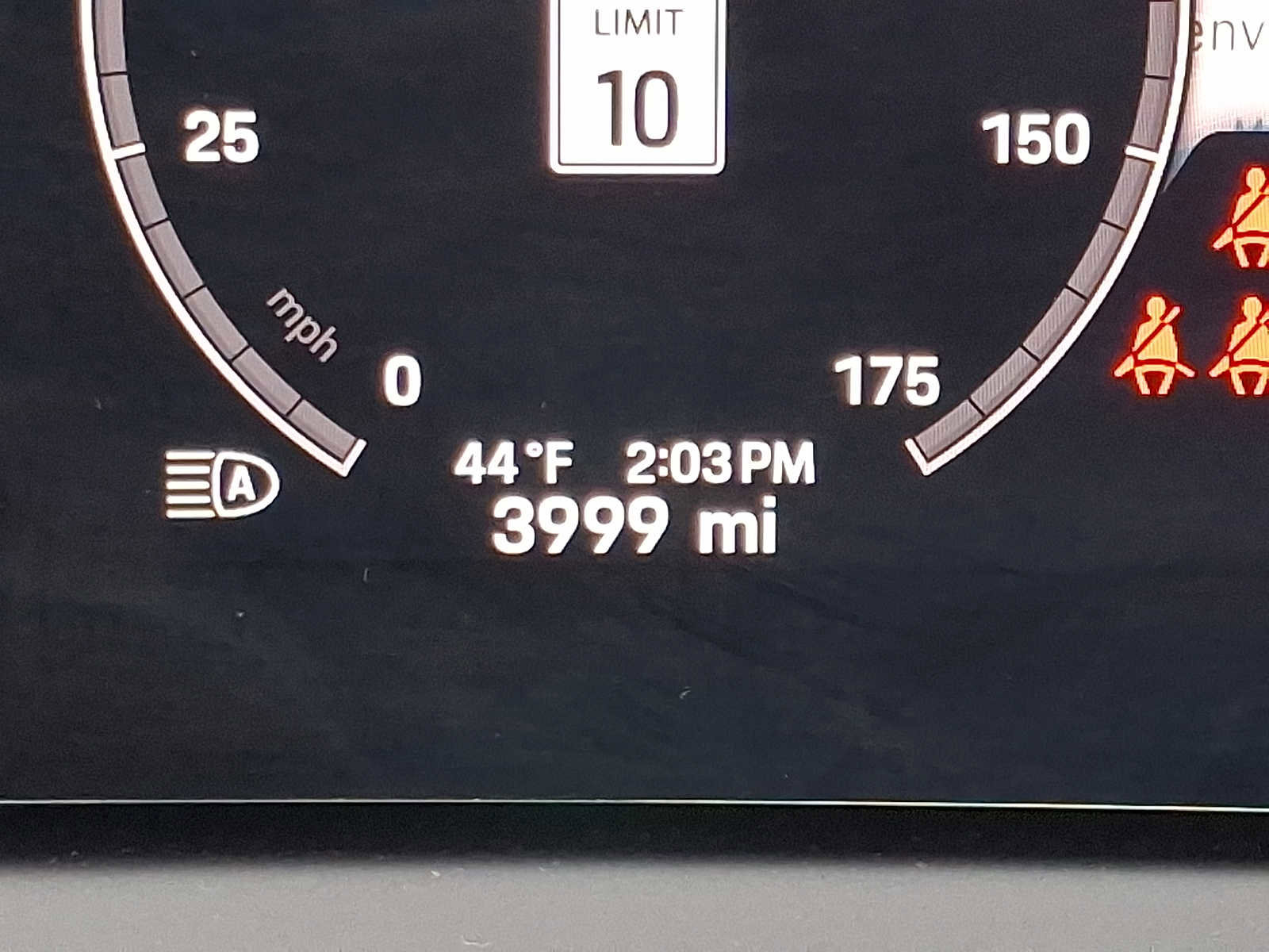 Used 2025 Porsche Cayenne Coupe image 22