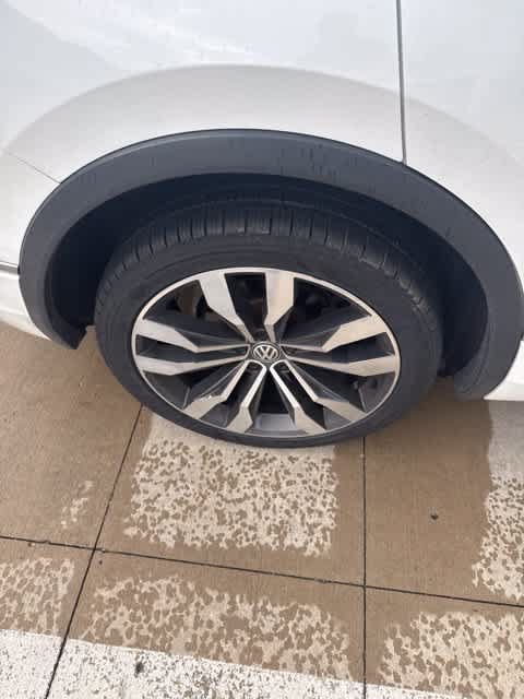 Used 2021 Volkswagen Tiguan SEL Premium R-Line AWD/4WD image 5