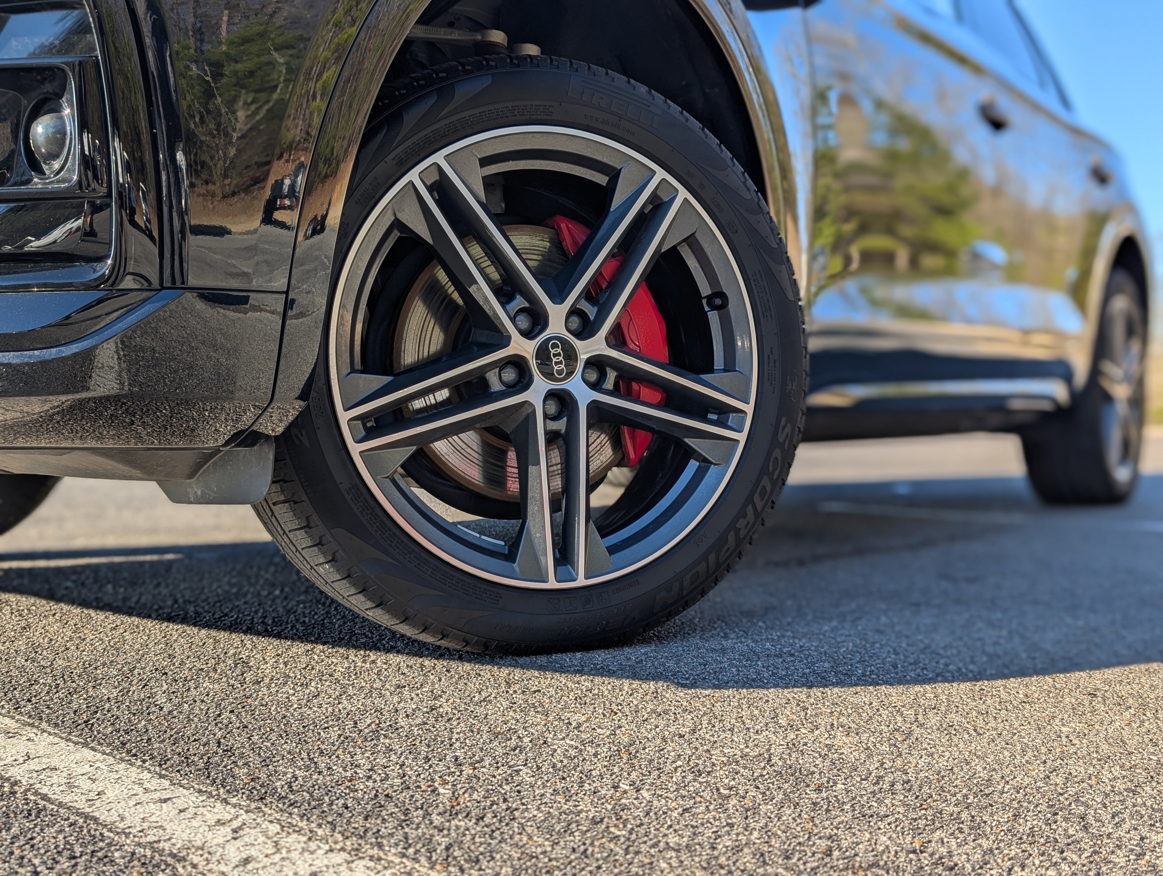 Used 2024 Audi Q5 e Premium Plus w/ Premium Plus Package image 38