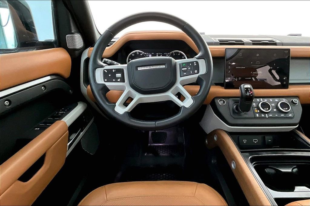 Used 2023 Land Rover Defender 130 First Edition image 7