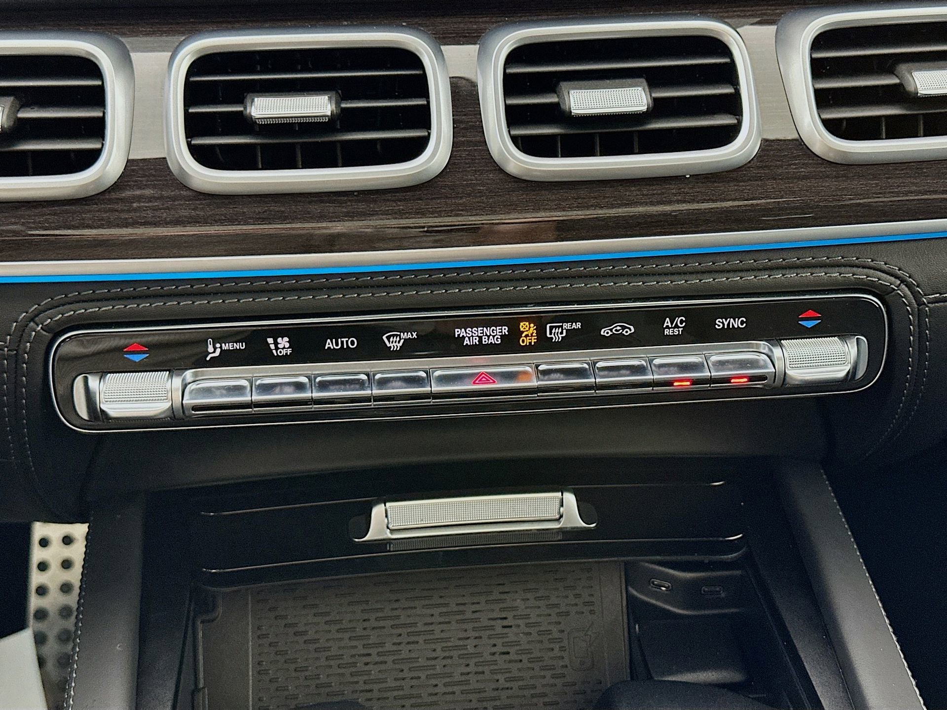 Certified 2023 Mercedes-Benz GLS 63 AMG 4MATIC image 17