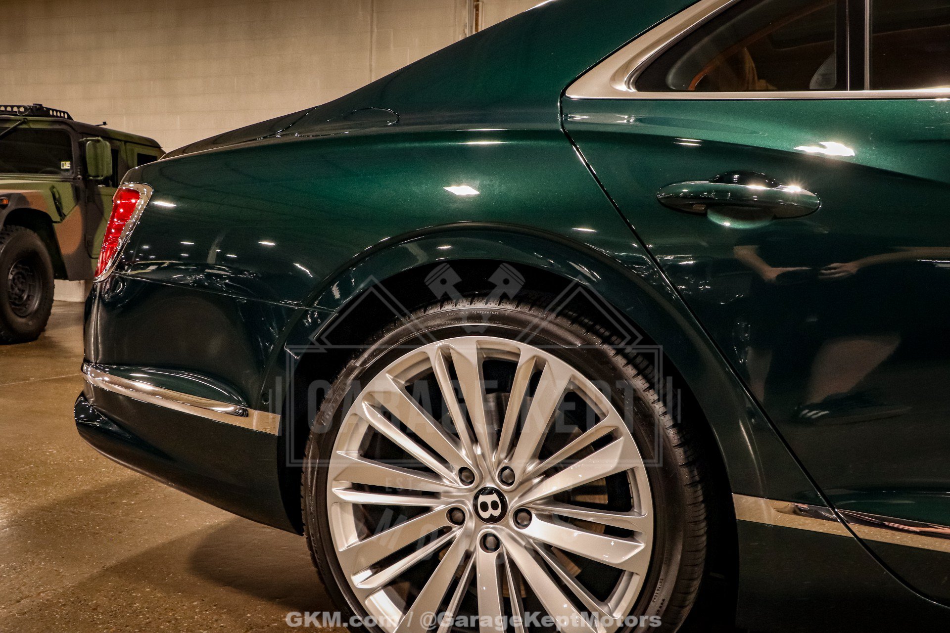 Used 2023 Bentley Flying Spur Azure AWD/4WD image 61