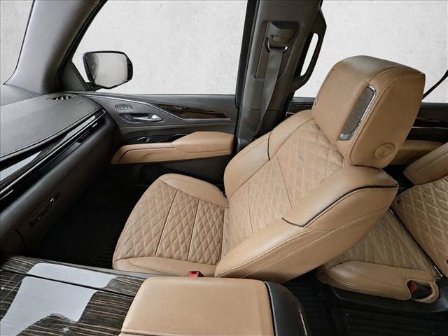 Used 2021 Cadillac Escalade Premium Luxury w/ Performance Package RWD image 20