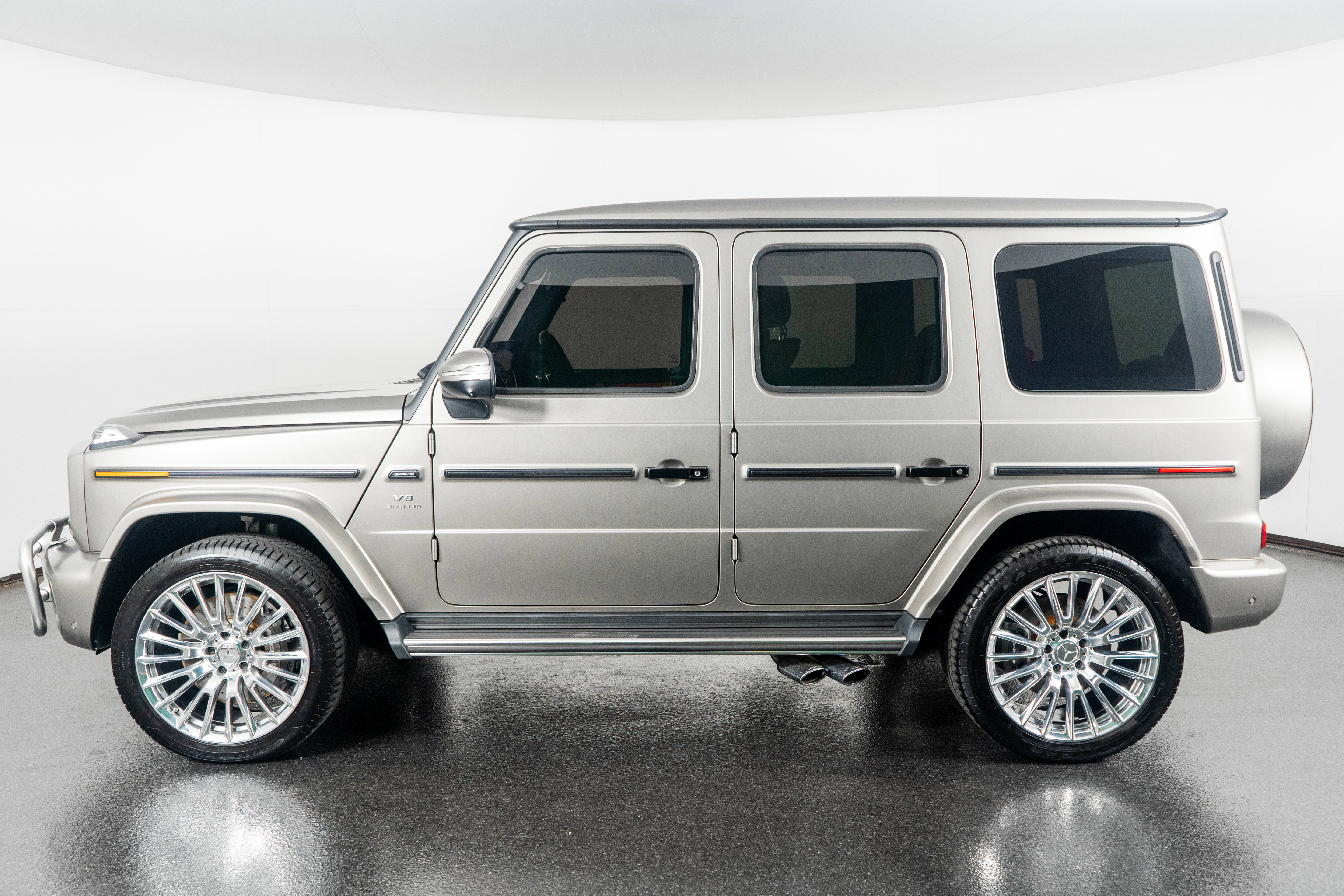 Used 2025 Mercedes-Benz G 63 AMG 4MATIC image 16