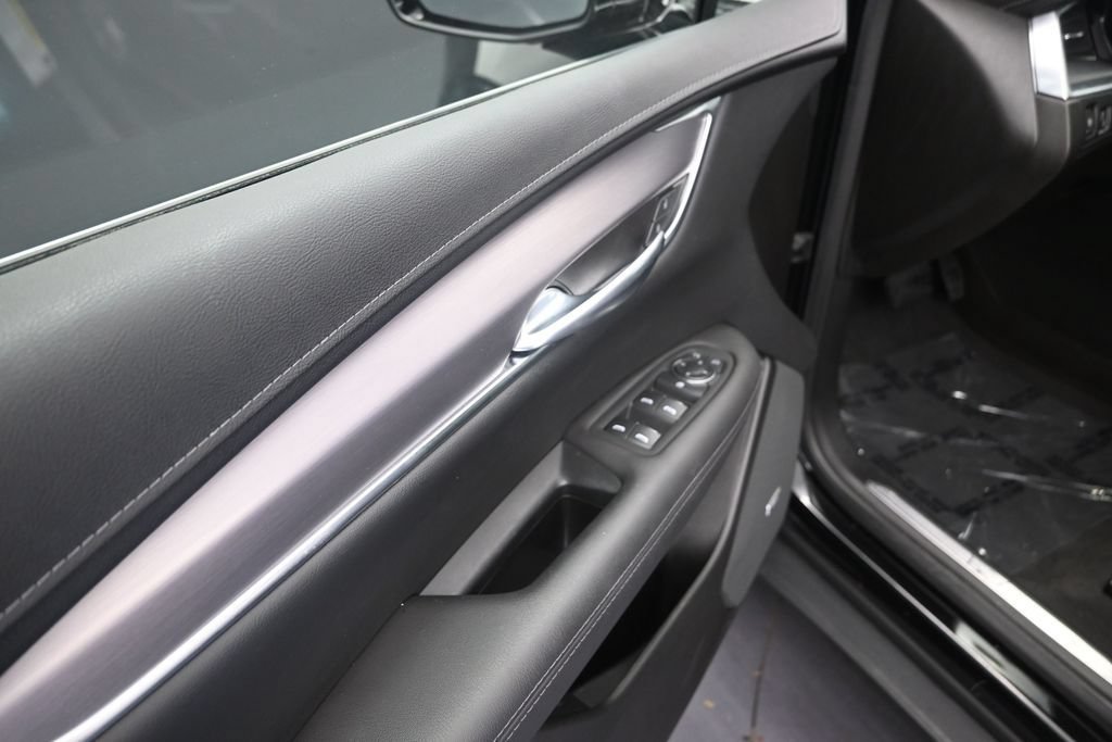 Used 2023 Cadillac XT5 Luxury FWD image 11