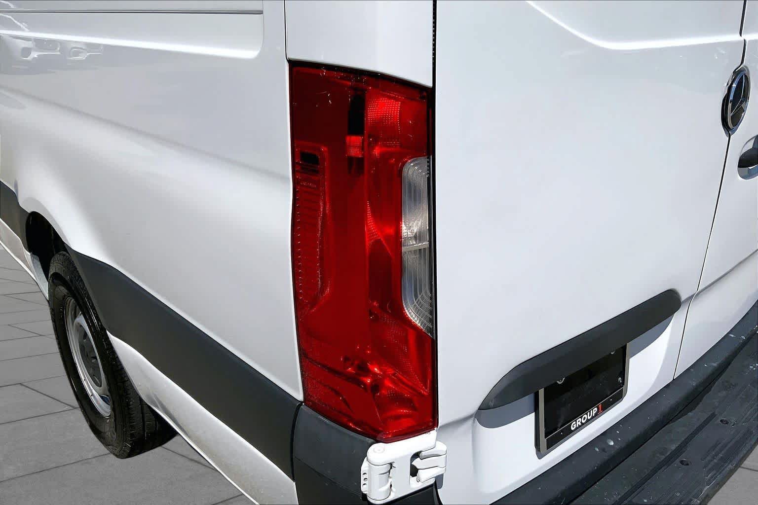 Used 2022 Mercedes-Benz Sprinter 2500 image 29