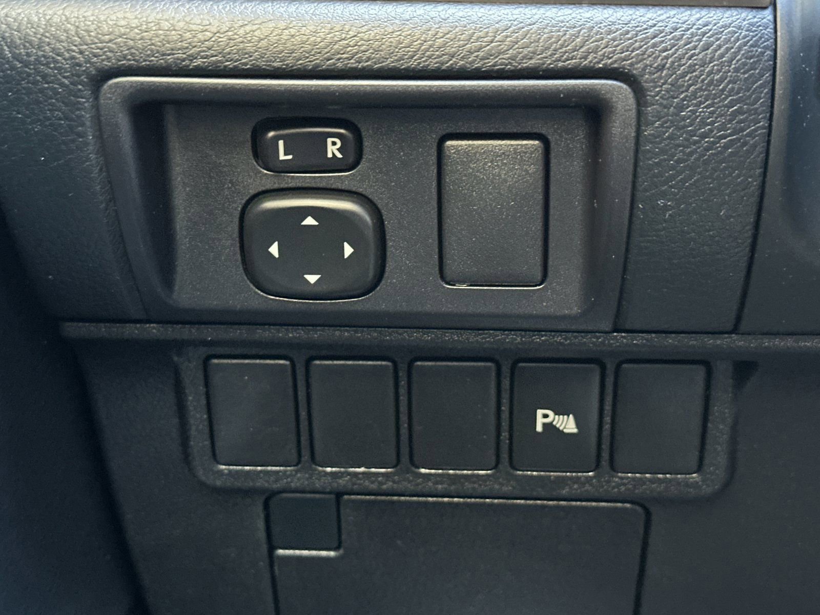 Used 2015 Lexus ES 350 w/ Premium Package FWD image 30