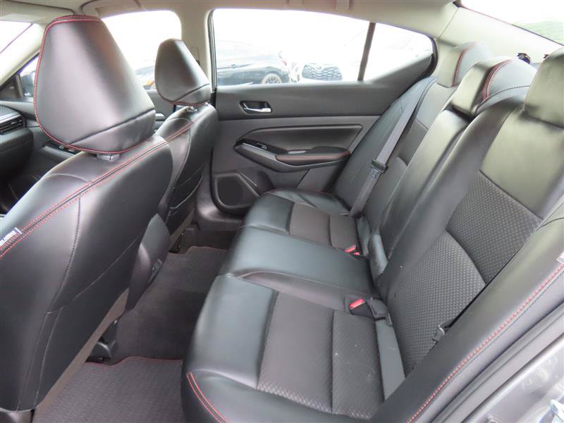 Used 2024 Nissan Altima 2.5 SR FWD image 30
