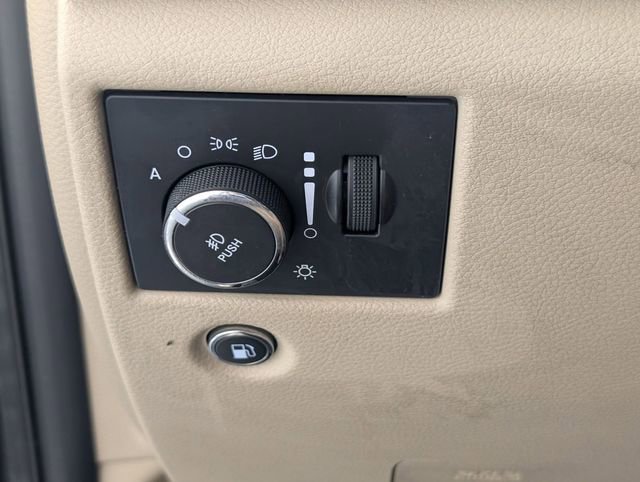 Used 2015 Jeep Grand Cherokee Limited w/ Trailer Tow Group IV image 16