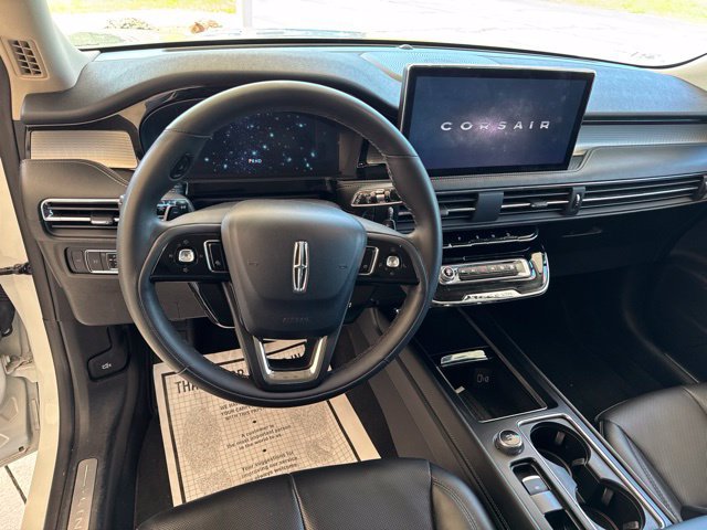 Used 2023 Lincoln Corsair AWD w/ Equipment Group 101A image 16