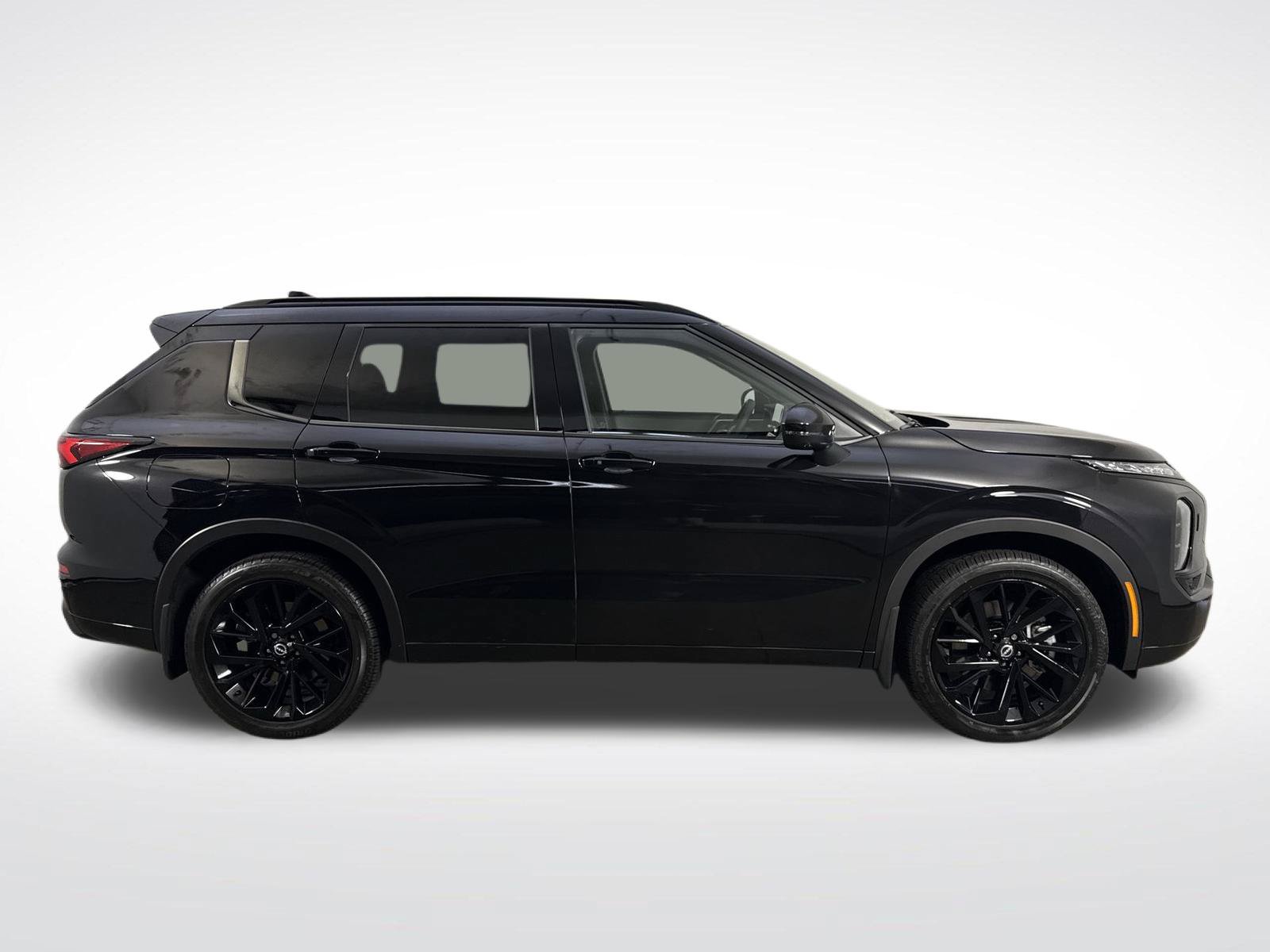 Certified 2026 Nissan Rogue Platinum w/ Family Package AWD/4WD image 38