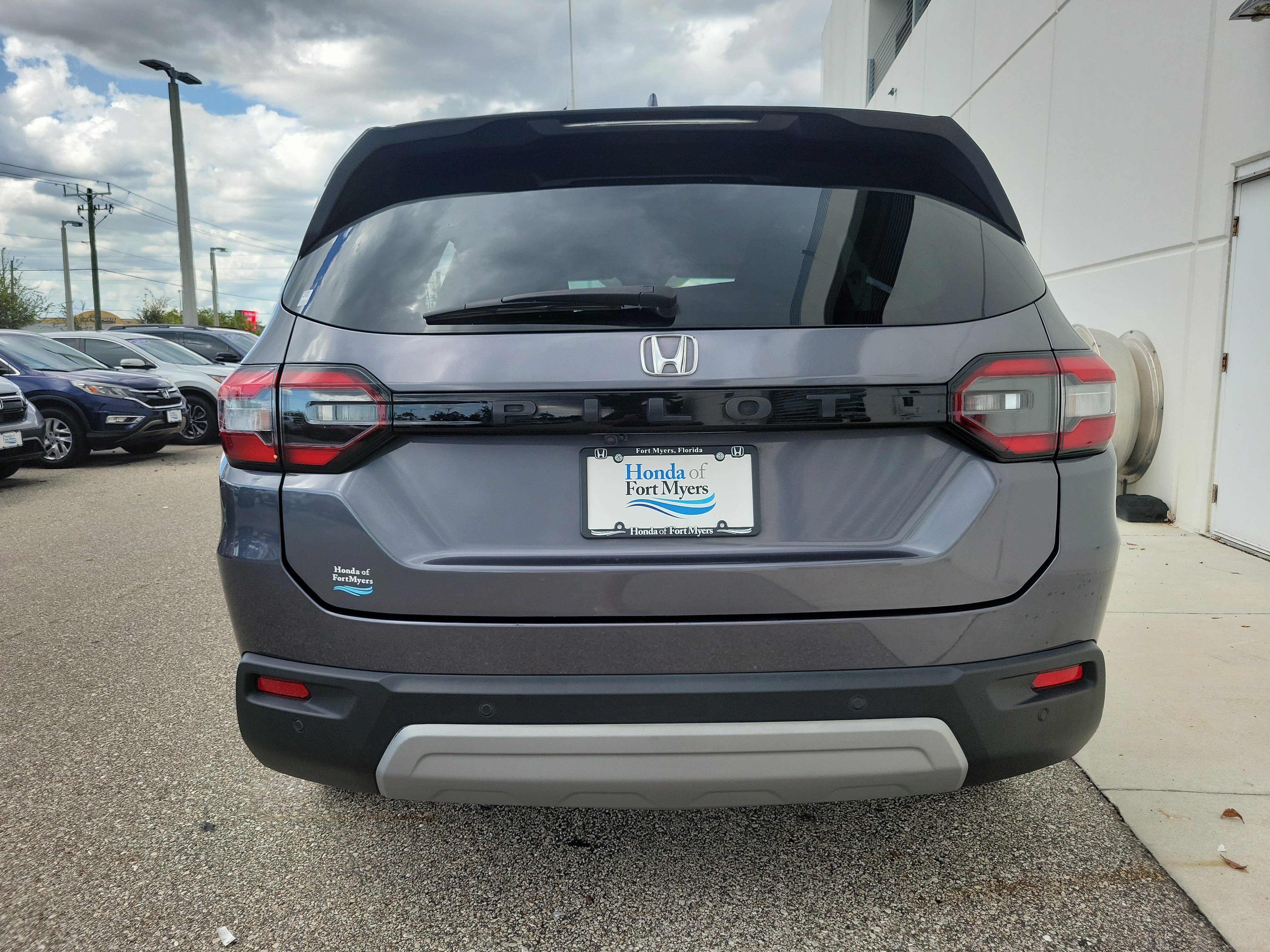 Used 2024 Honda Pilot EX-L image 5