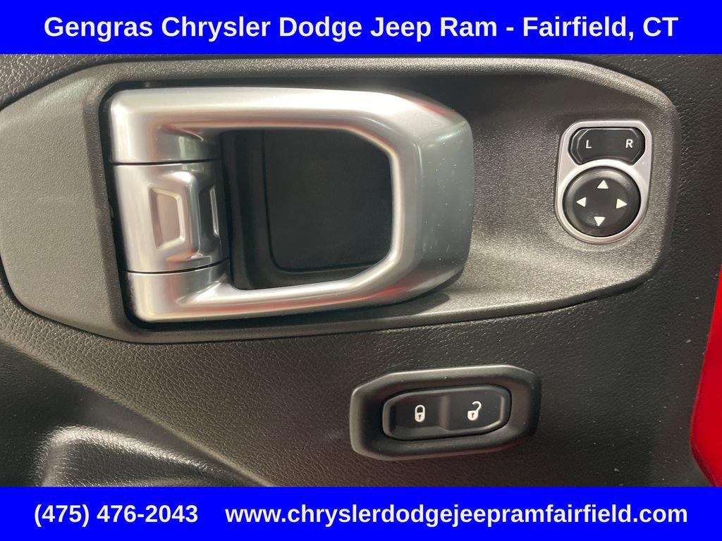 Used 2024 Jeep Wrangler Unlimited w/ Convenience Group AWD/4WD image 35