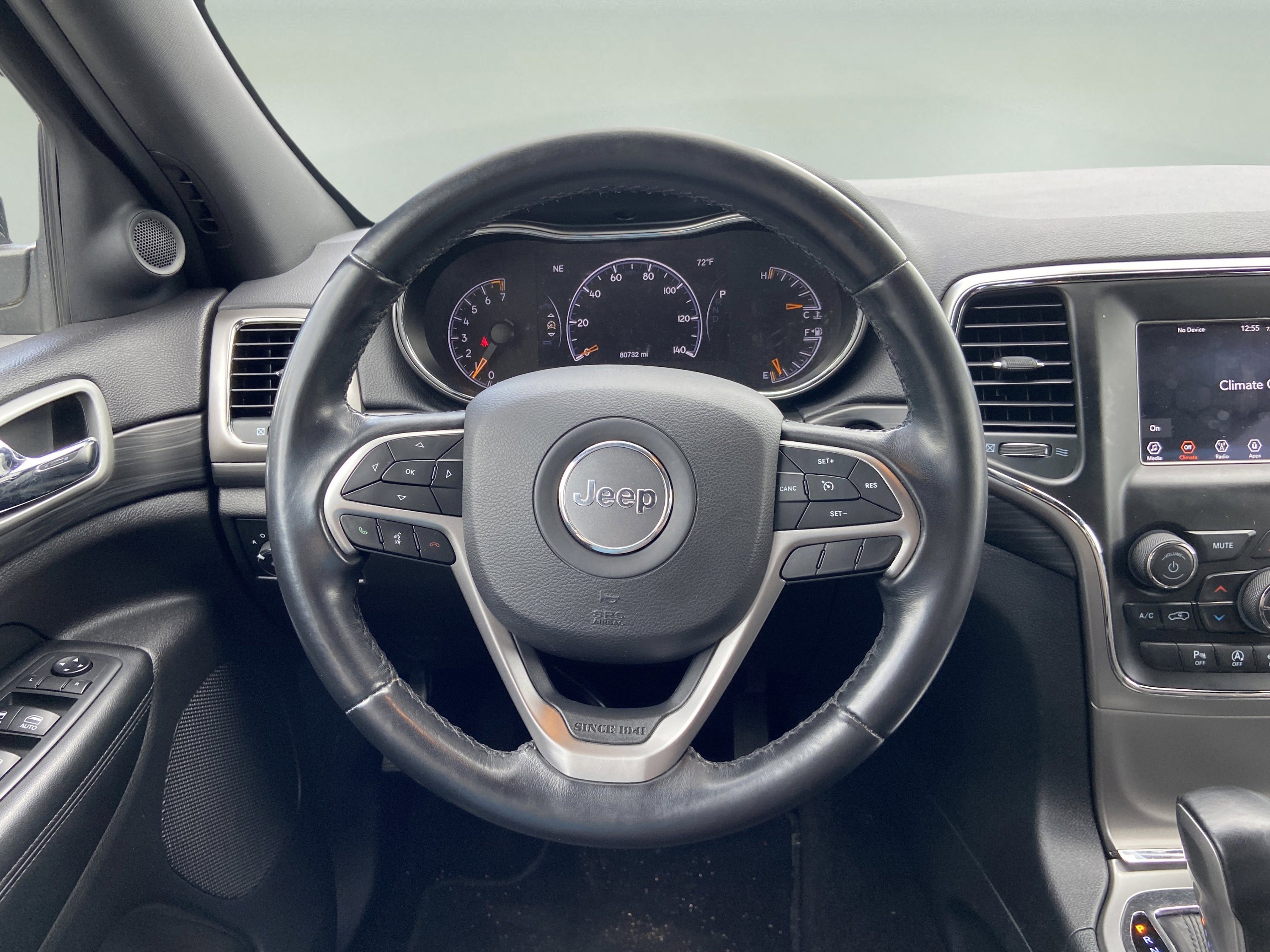 Used 2020 Jeep Grand Cherokee Laredo image 11